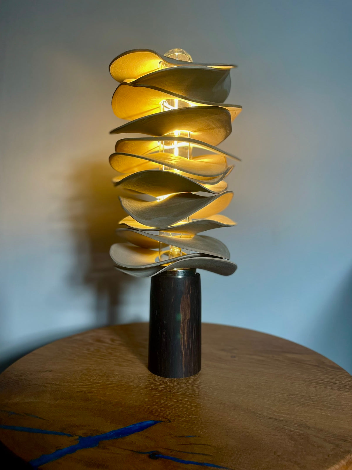 Holly Whirl Lamp 1